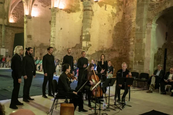 Planet Bach in motion